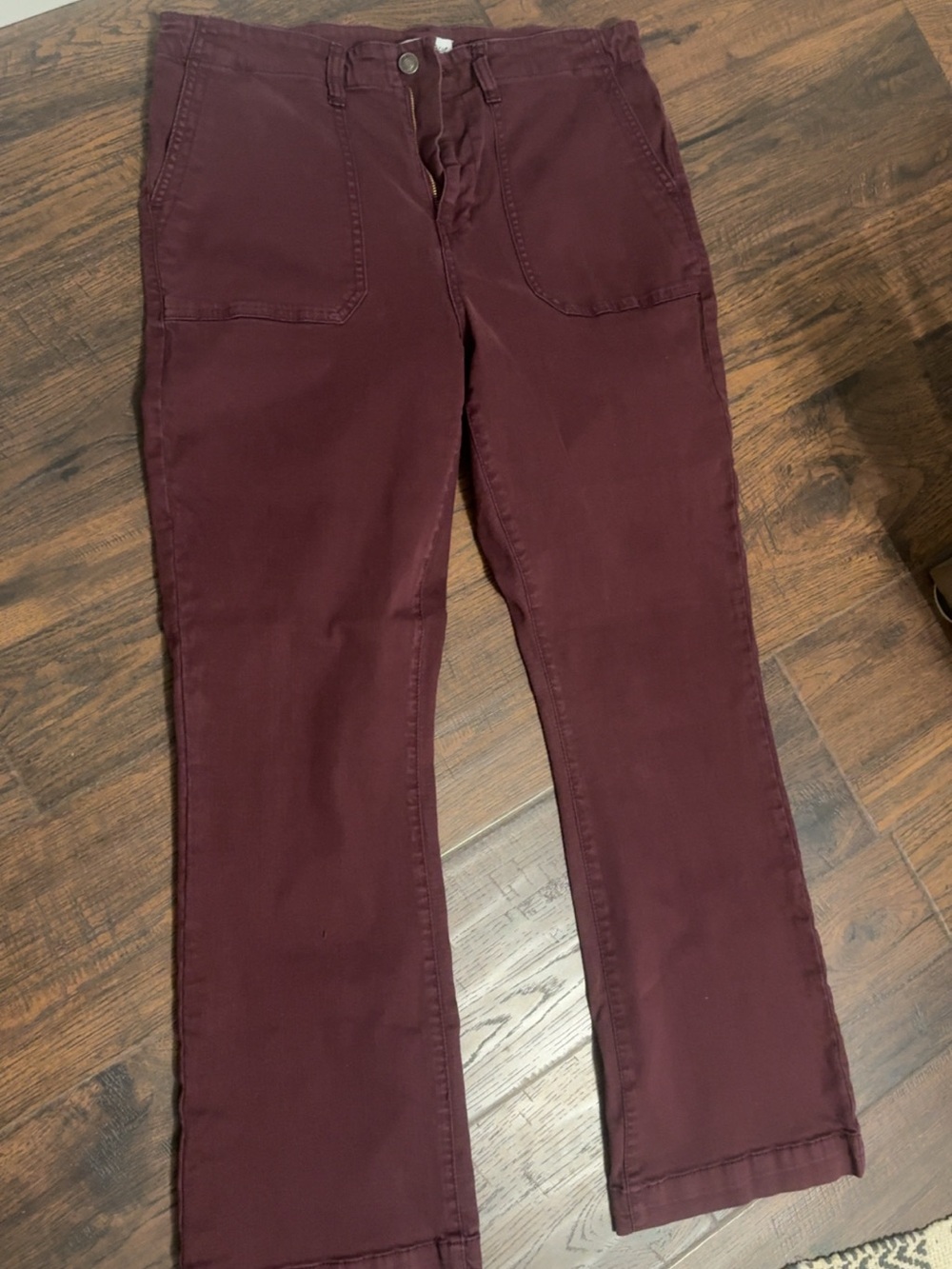 Studio Women's Burgundy Straight-Leg Jeans